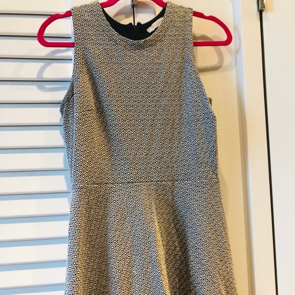 Loft Black & White Pattern Dress- Size 4